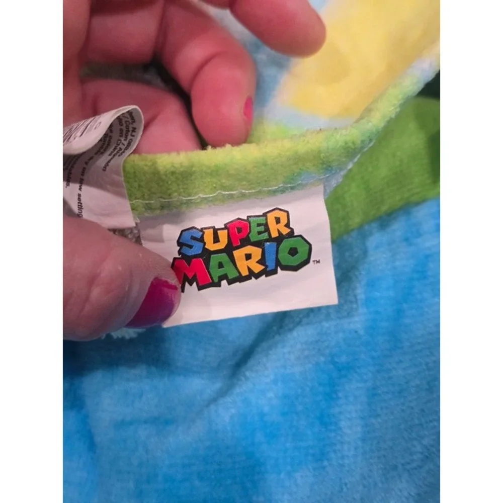 Nintendo Super Mario Yoshi Kid's‎ Hooded Towel Wrap Mario Luigi